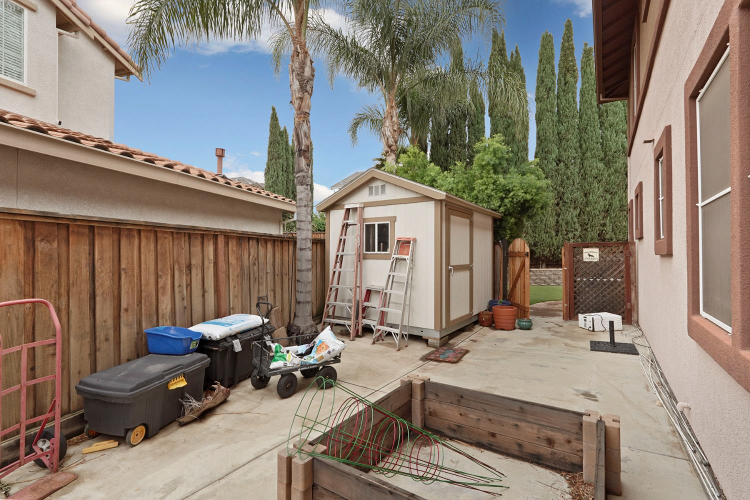 145 N Hancock Park Drive