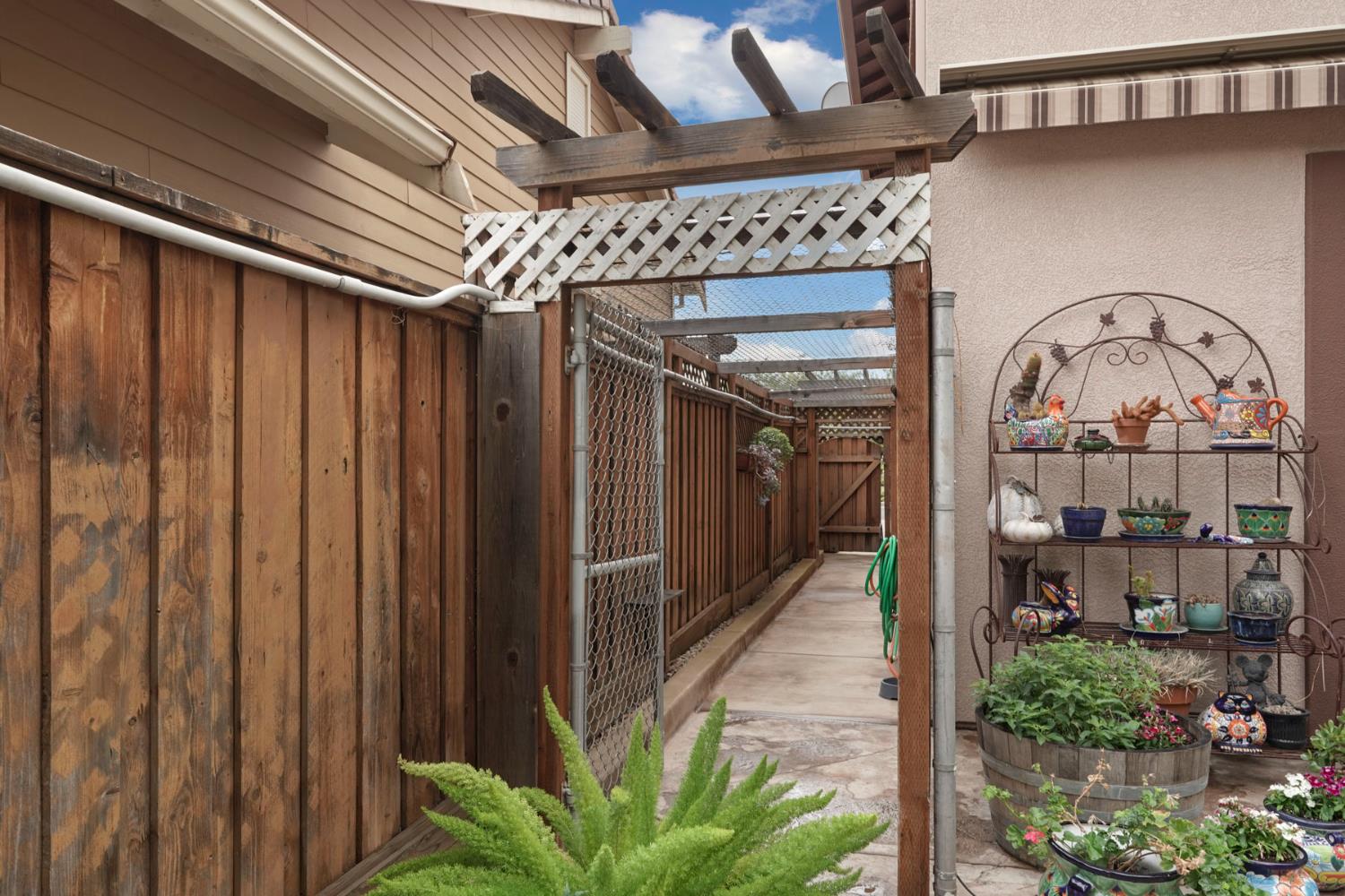 145 N Hancock Park Drive