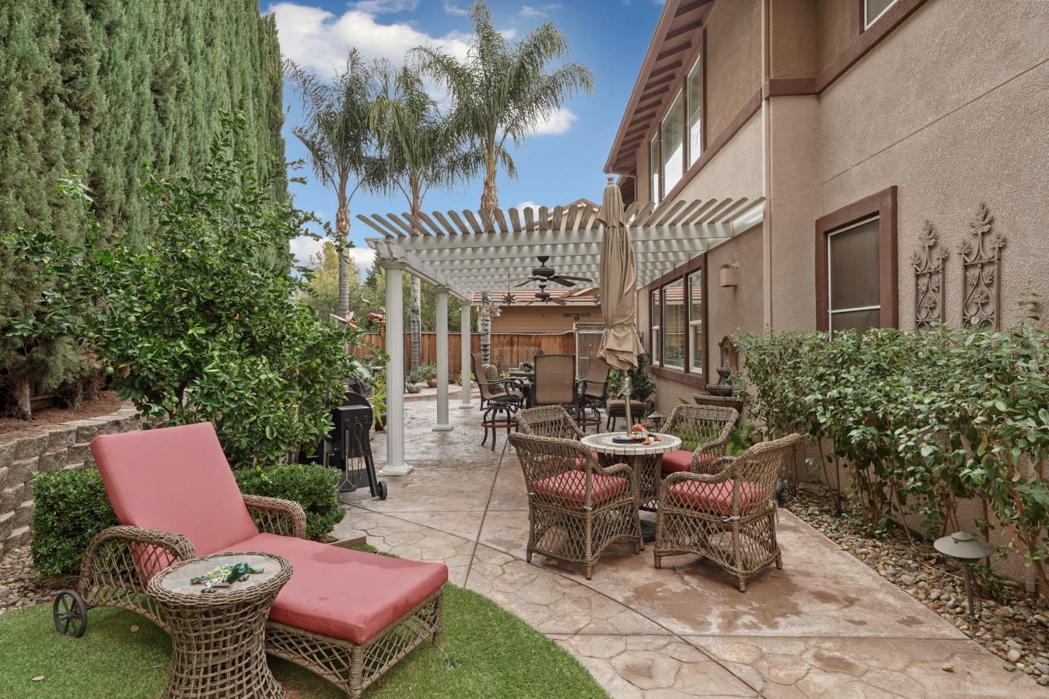 145 N Hancock Park Drive