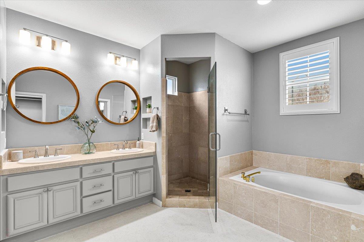 544 Glenbriar Circle