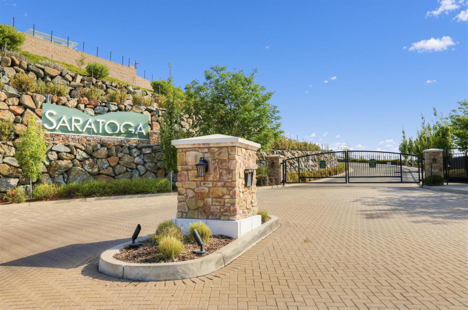 1195 Seneca Circle