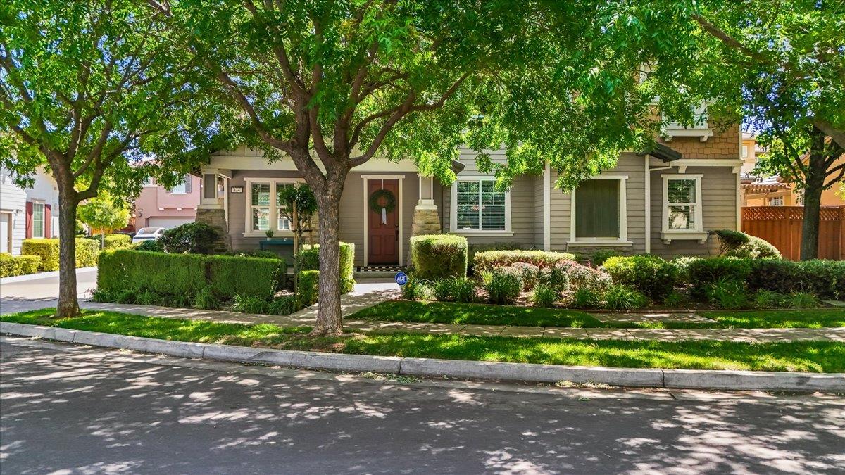 474 N Orinda Court