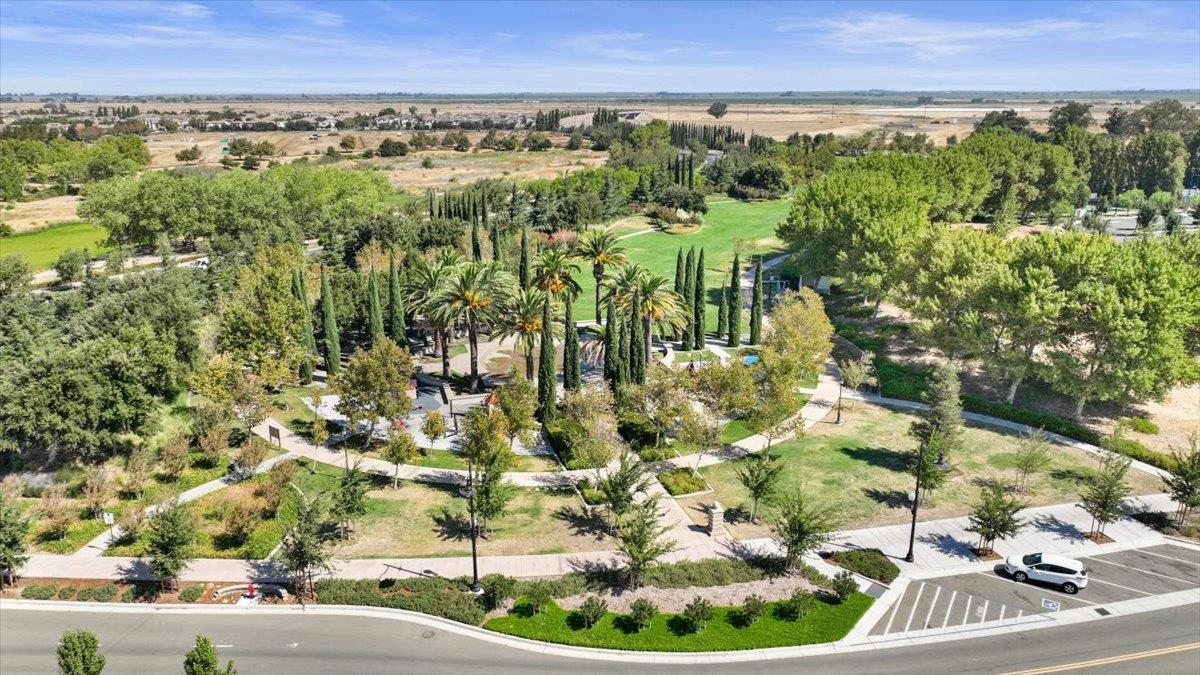 474 N Orinda Court