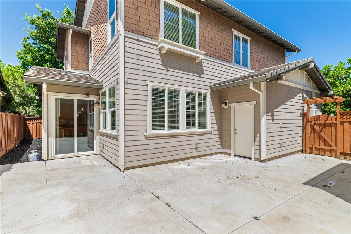 474 N Orinda Court