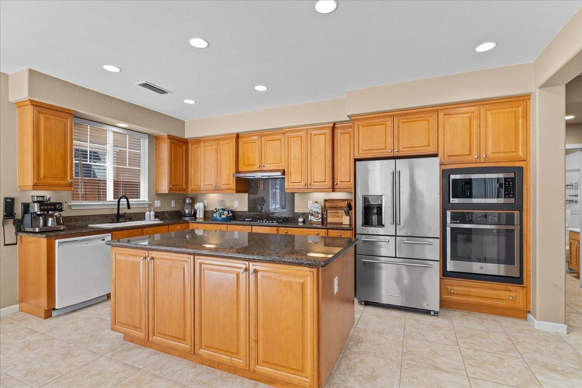 474 N Orinda Court