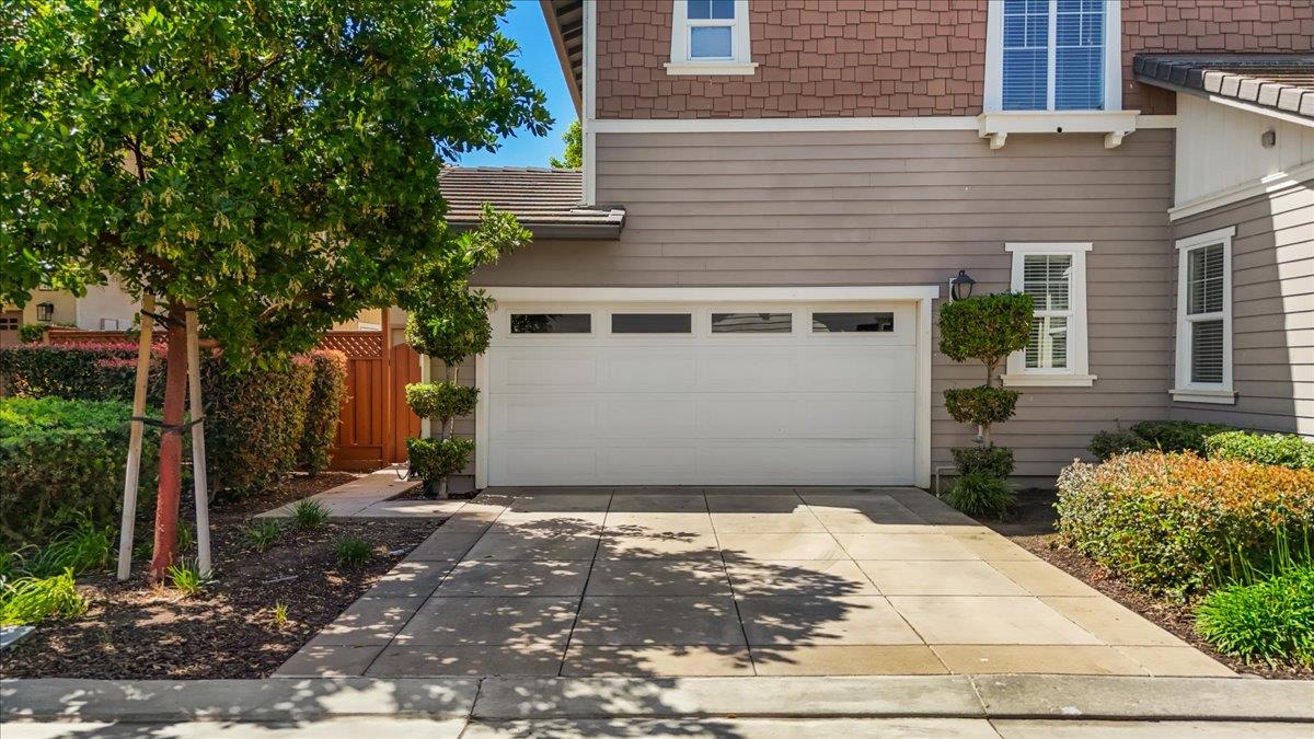 474 N Orinda Court