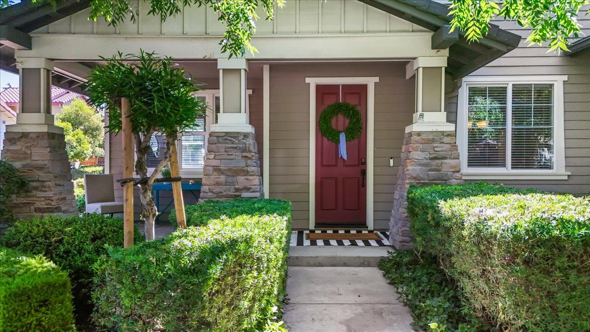 474 N Orinda Court
