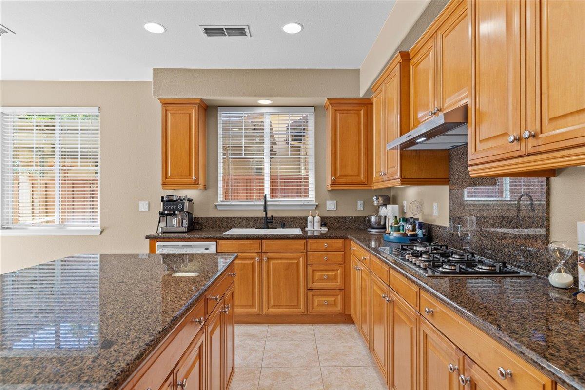 474 N Orinda Court