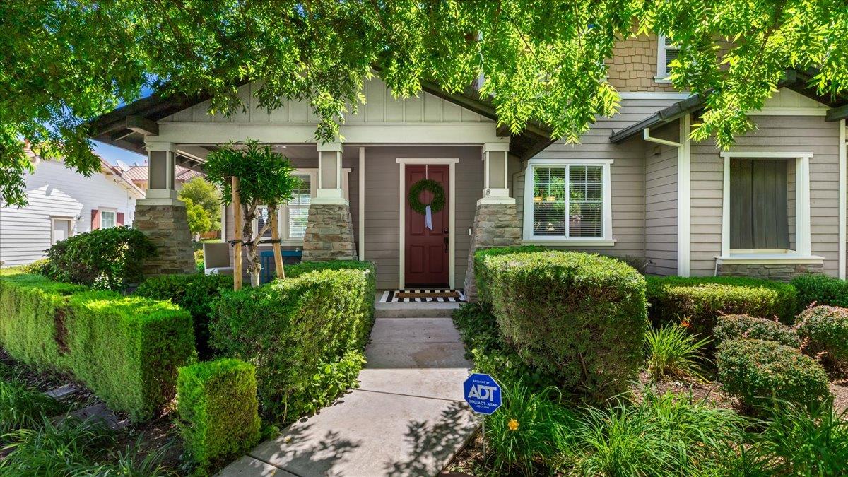 474 N Orinda Court