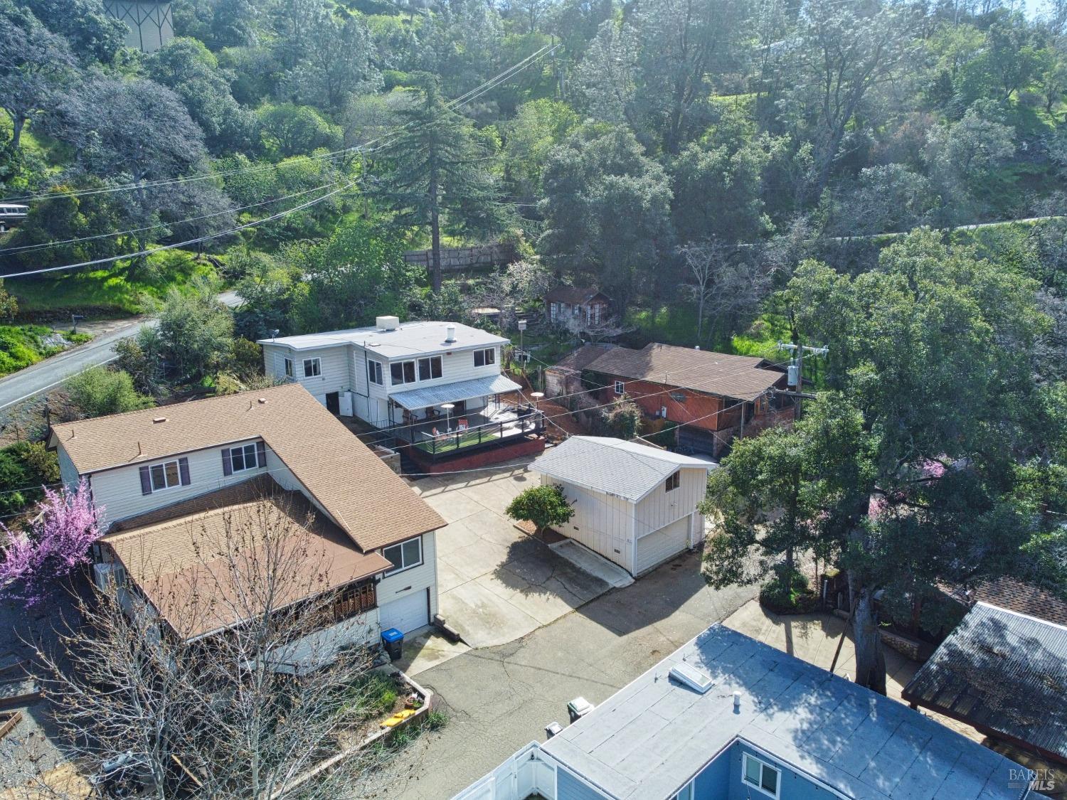 11485 Lakeshore Drive