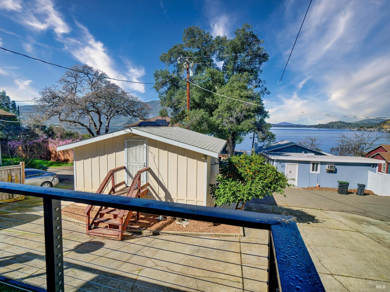 11485 Lakeshore Drive