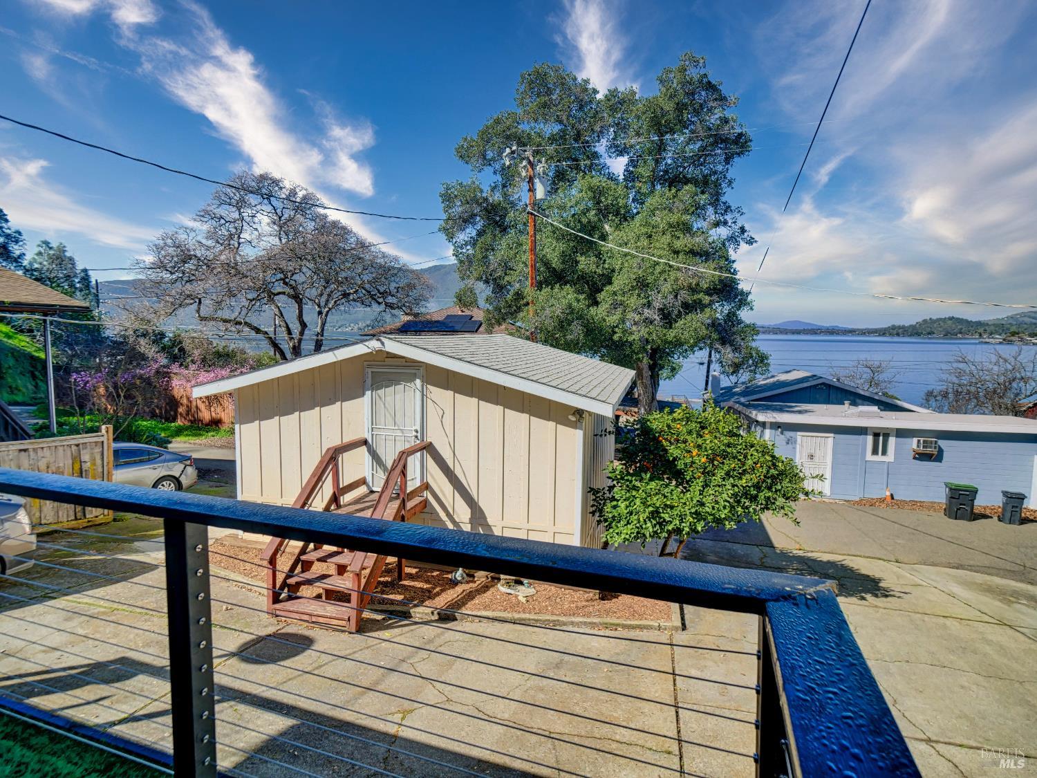 11485 Lakeshore Drive