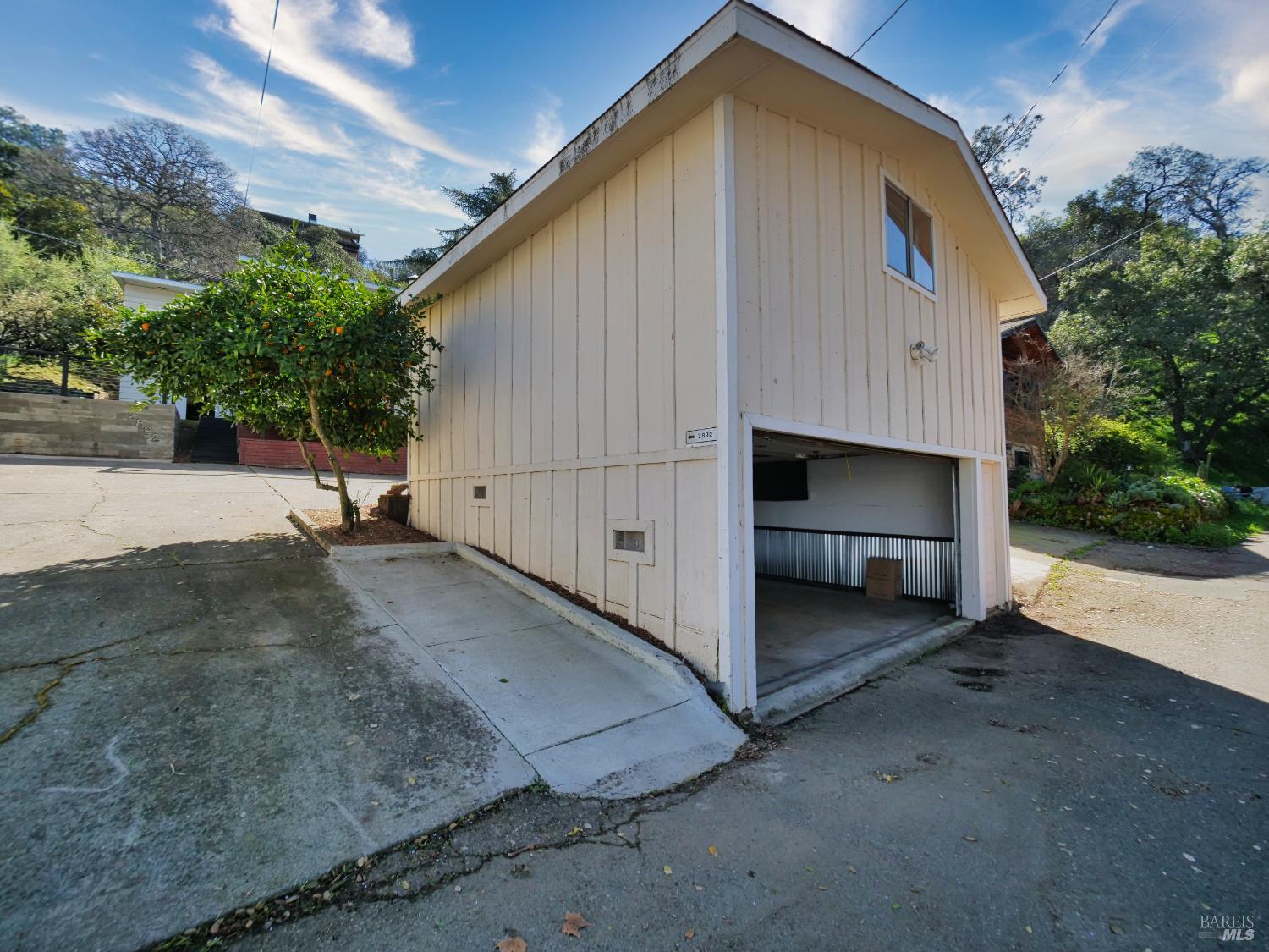 11485 Lakeshore Drive