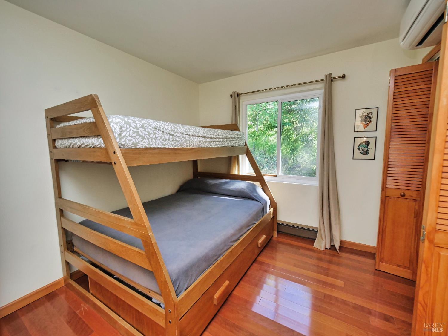 11485 Lakeshore Drive