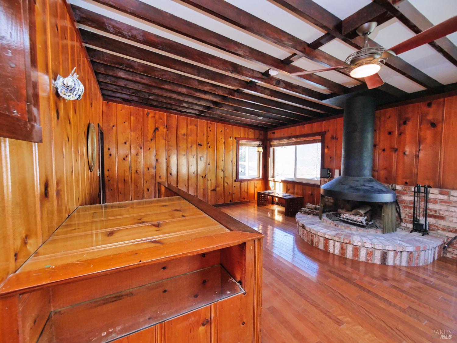 11485 Lakeshore Drive