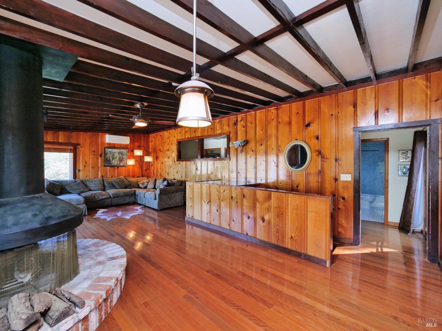 11485 Lakeshore Drive