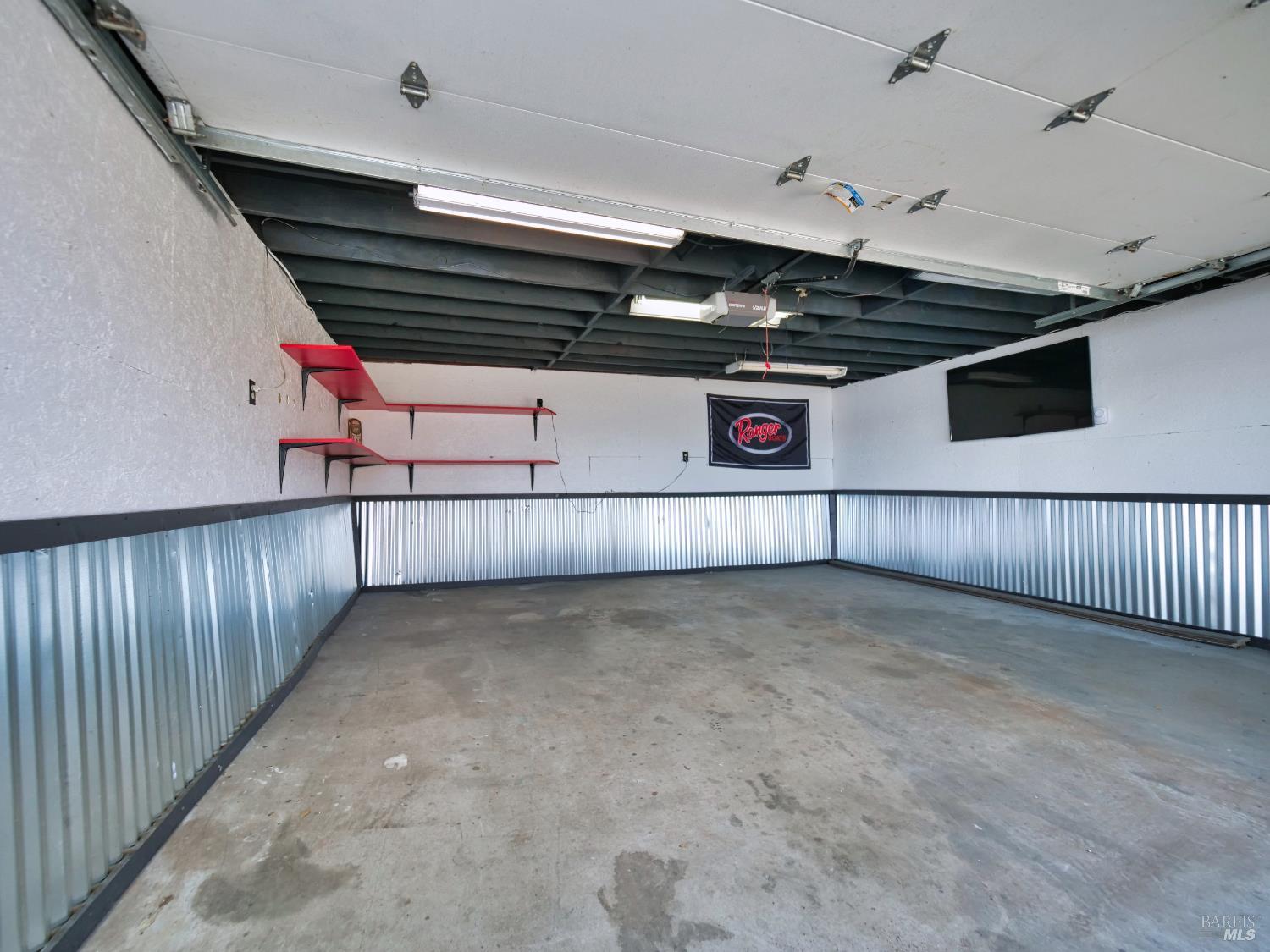 11485 Lakeshore Drive