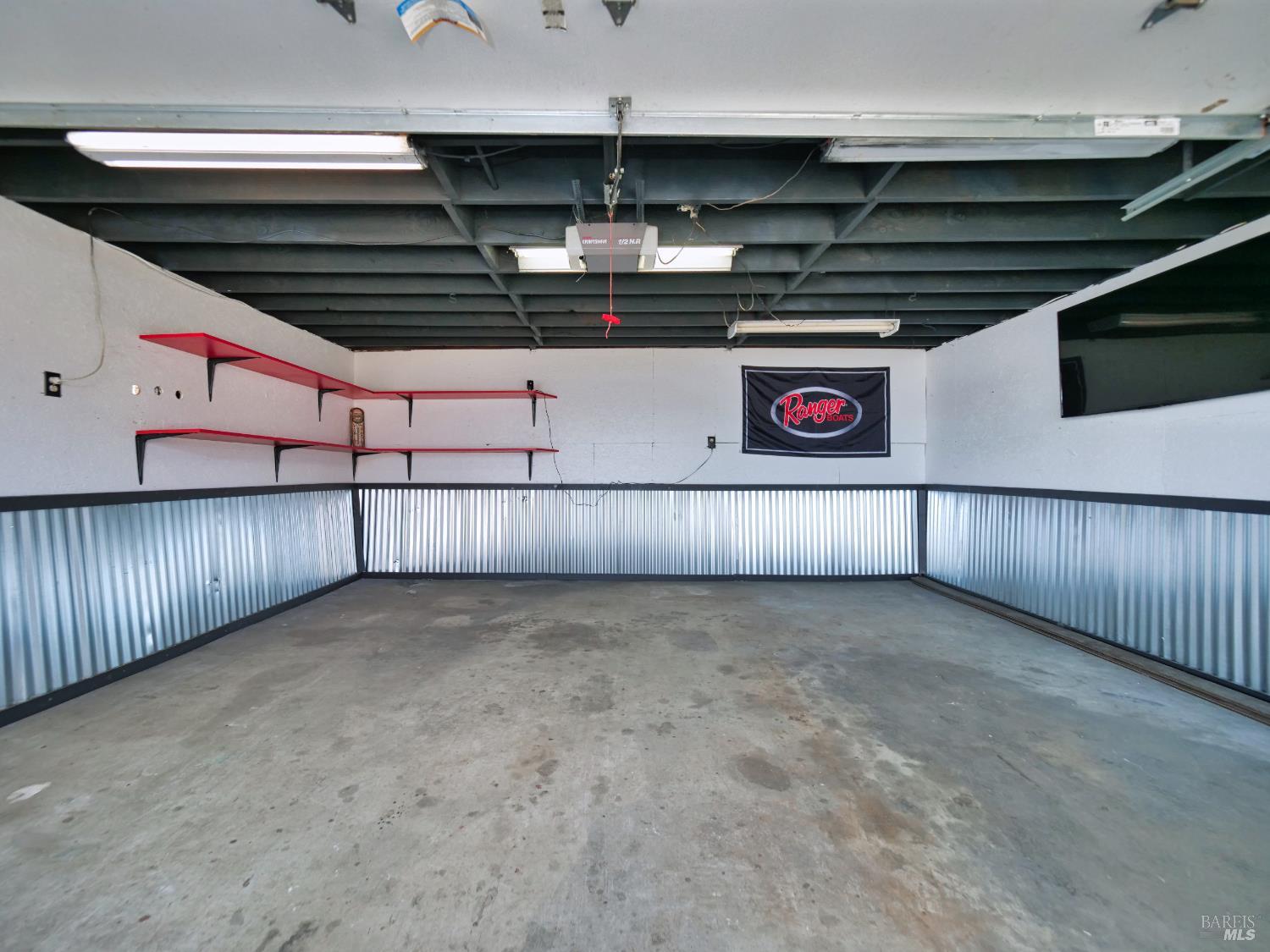 11485 Lakeshore Drive