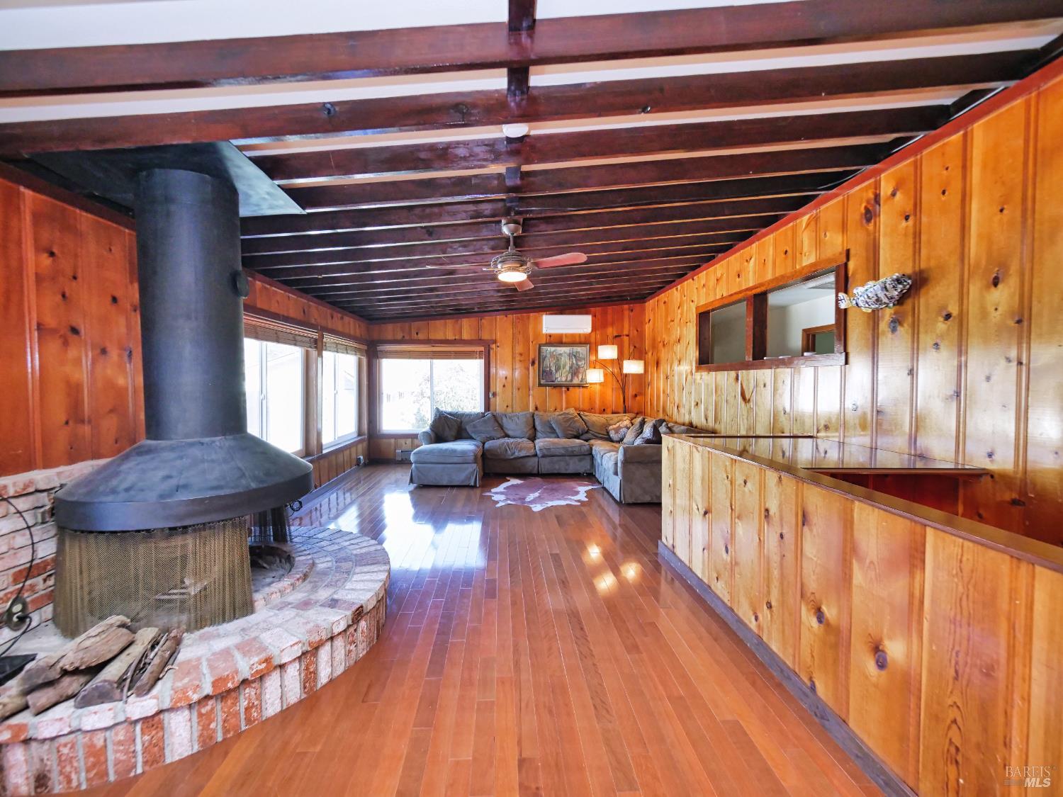 11485 Lakeshore Drive