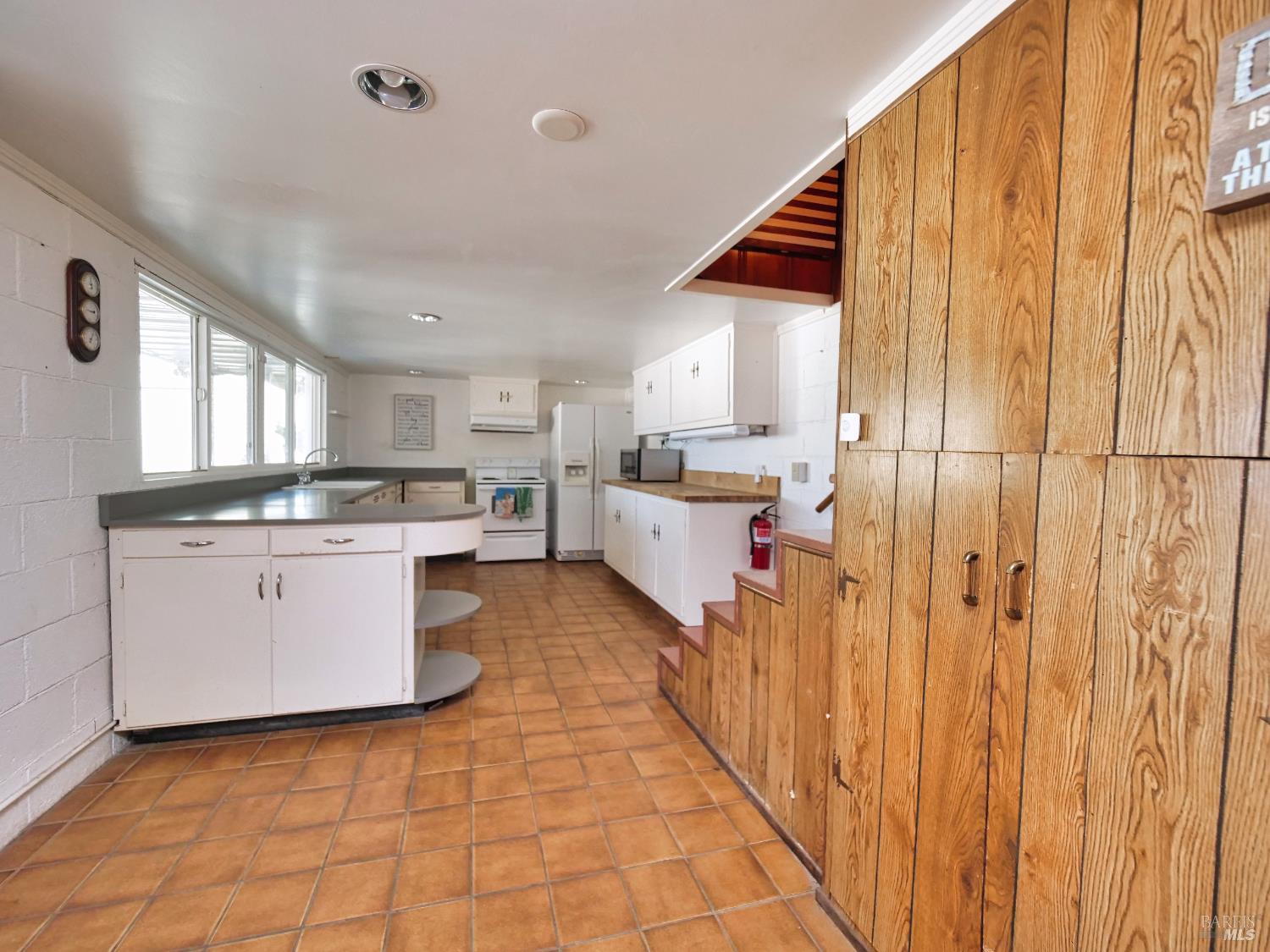 11485 Lakeshore Drive