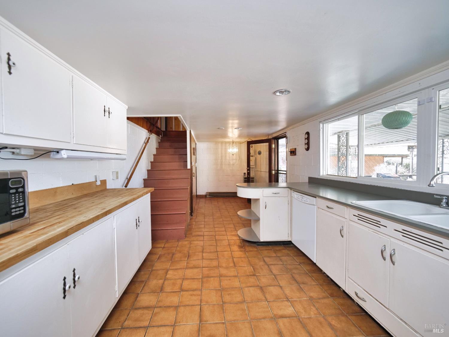 11485 Lakeshore Drive