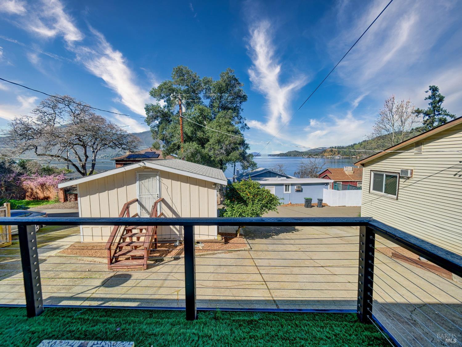 11485 Lakeshore Drive