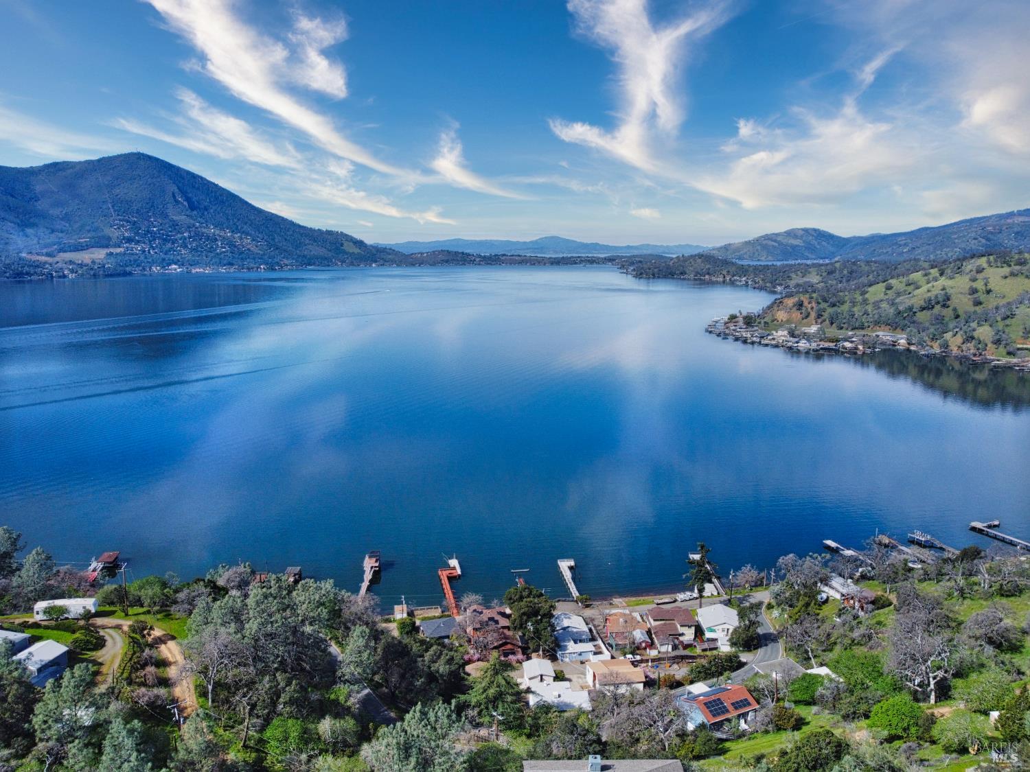 11485 Lakeshore Drive