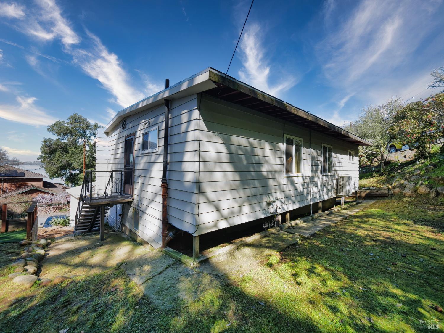 11485 Lakeshore Drive