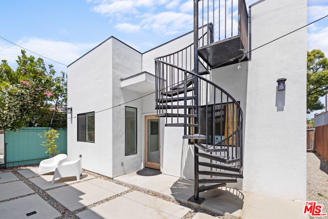 3170 Glenmanor Pl