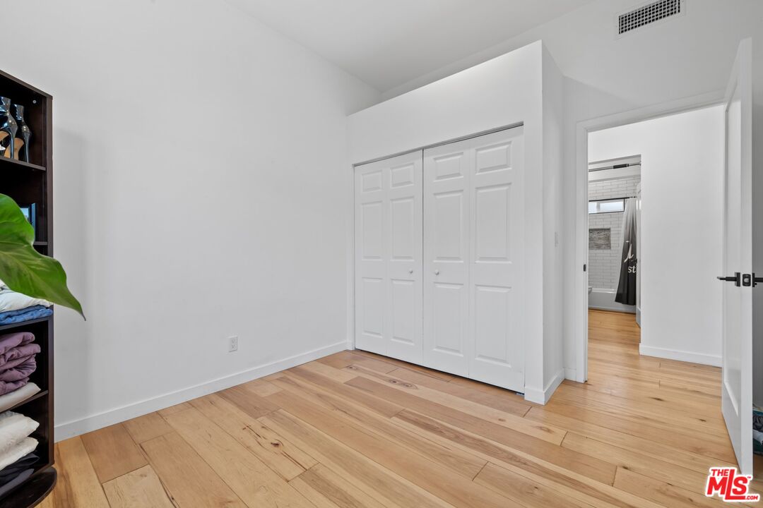 3170 Glenmanor Pl