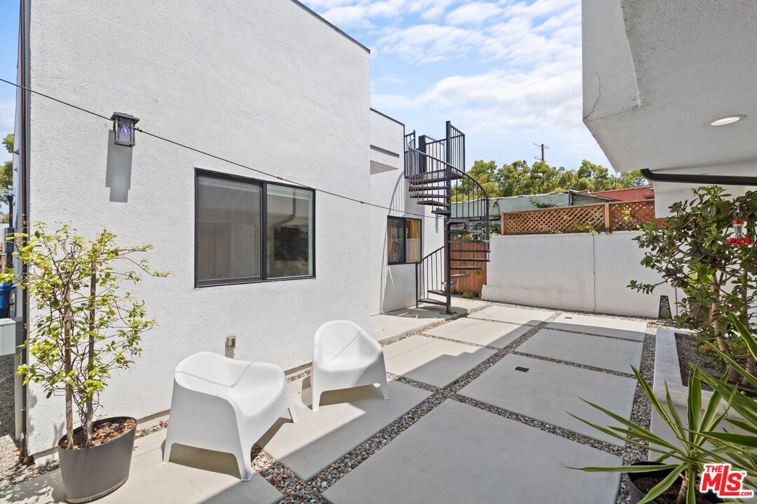 3170 Glenmanor Pl