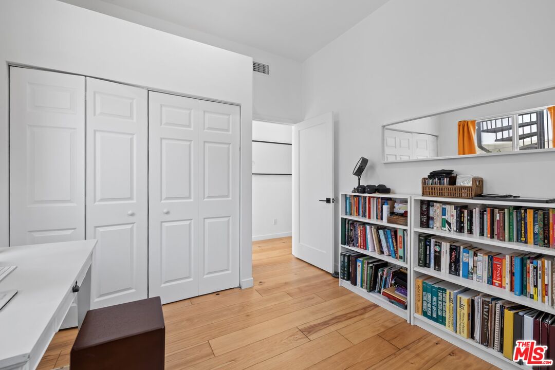 3170 Glenmanor Pl