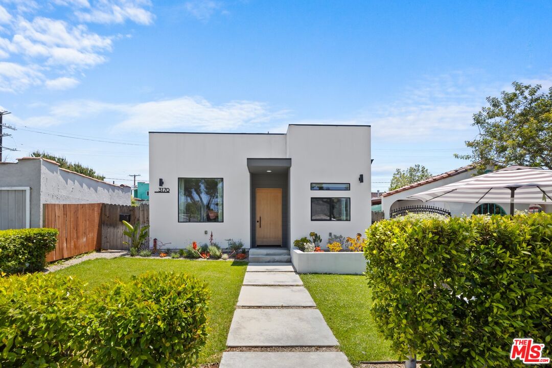 3170 Glenmanor Pl