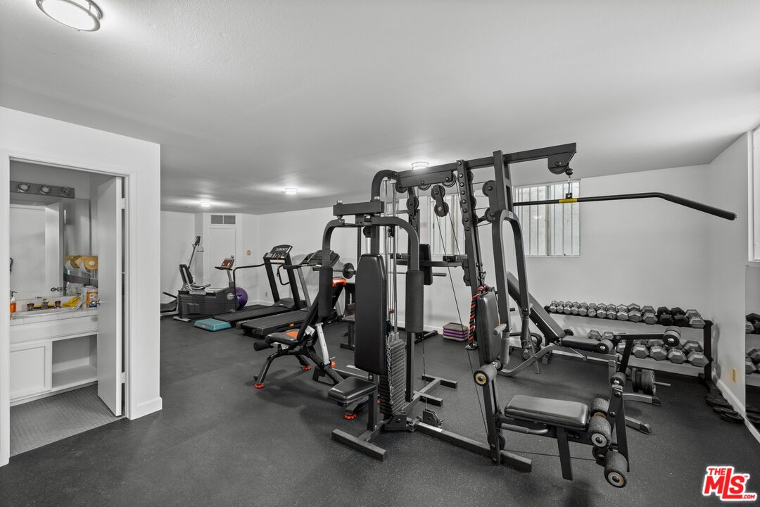 964 Hancock Ave Unit: 103