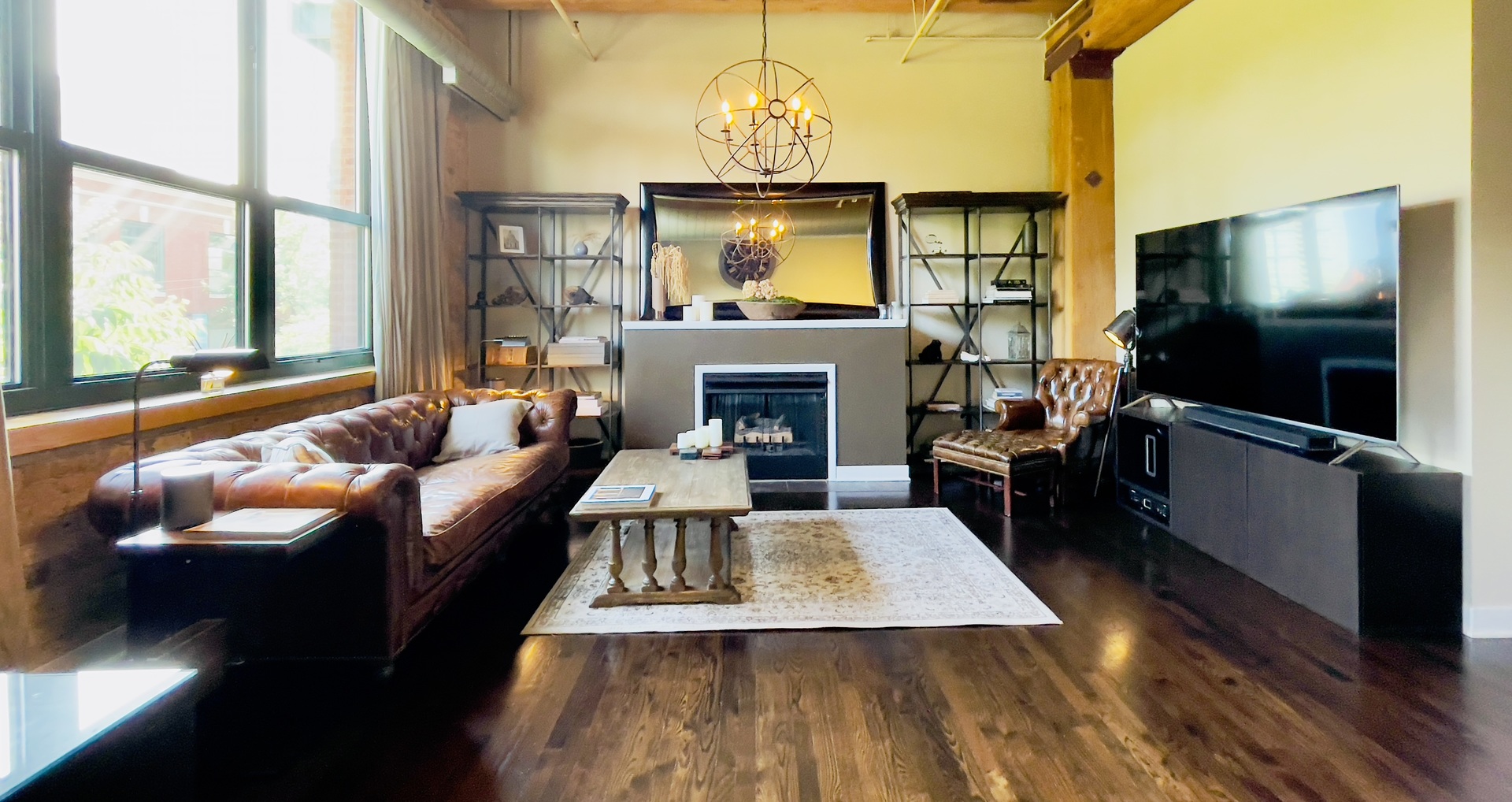 1727 S Indiana Avenue Unit: 207