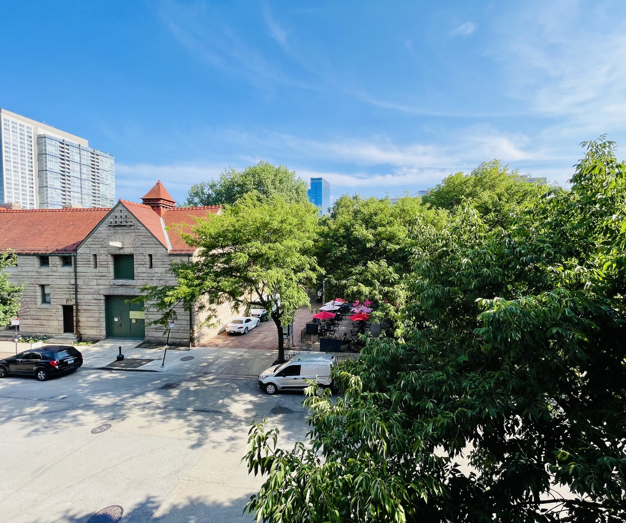 1727 S Indiana Avenue Unit: 207