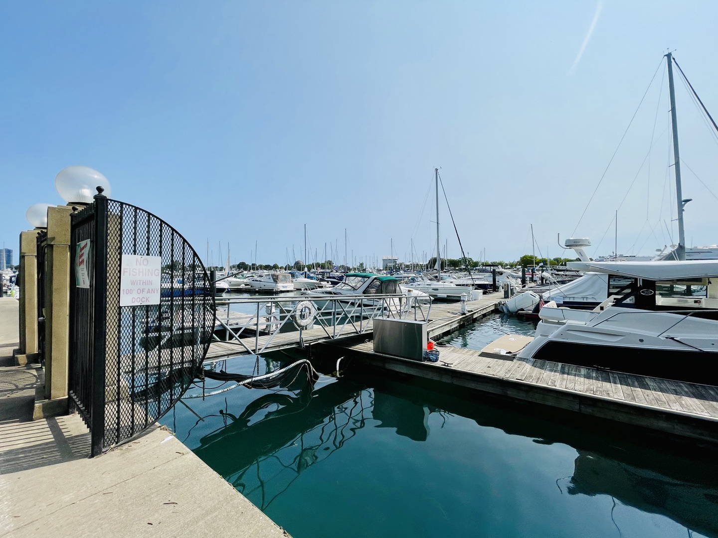 1727 S Indiana Avenue Unit: 207