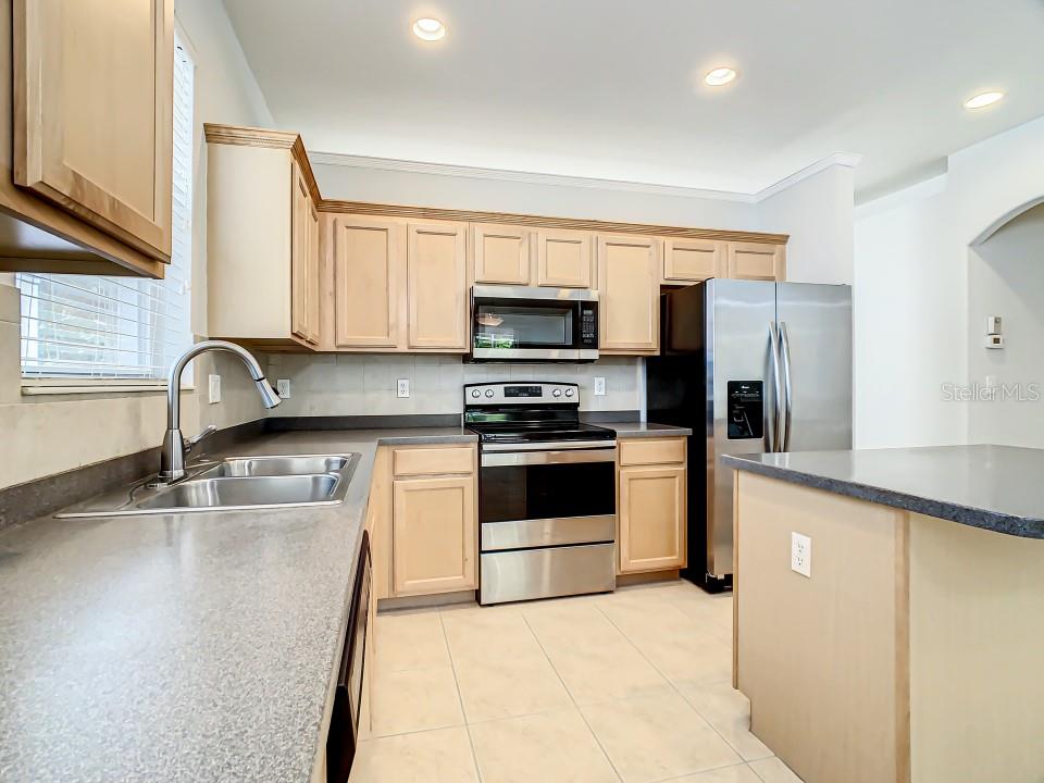 5910 WILLOWS BRIDGE LOOP