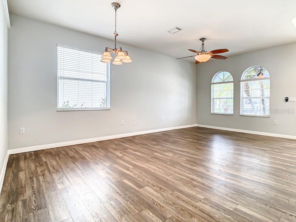 5910 WILLOWS BRIDGE LOOP