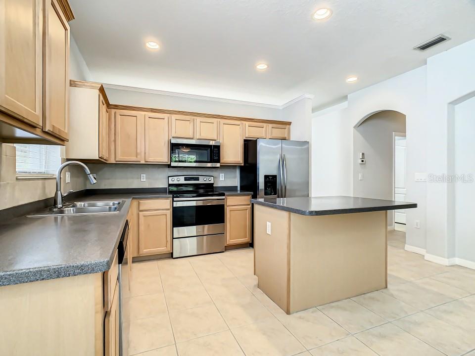 5910 WILLOWS BRIDGE LOOP