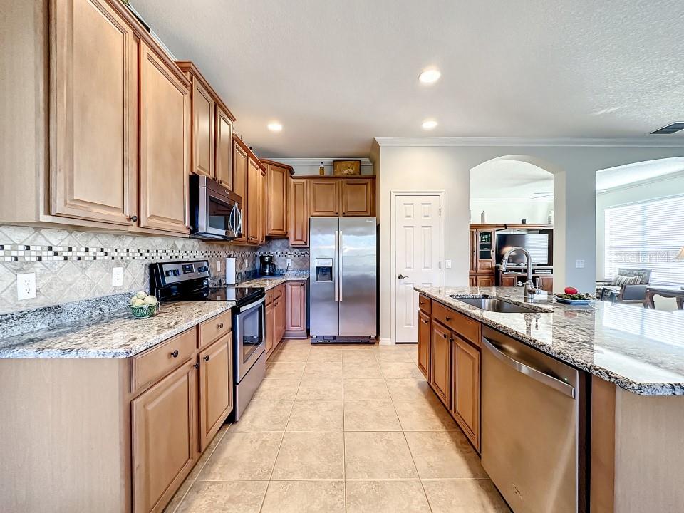 345 SILVER FALLS DR