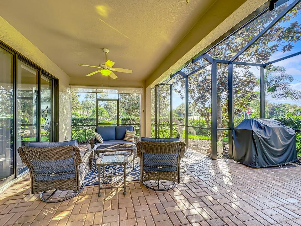 345 SILVER FALLS DR