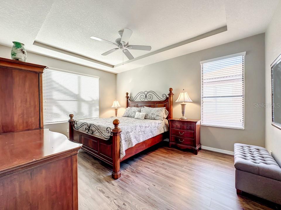 345 SILVER FALLS DR