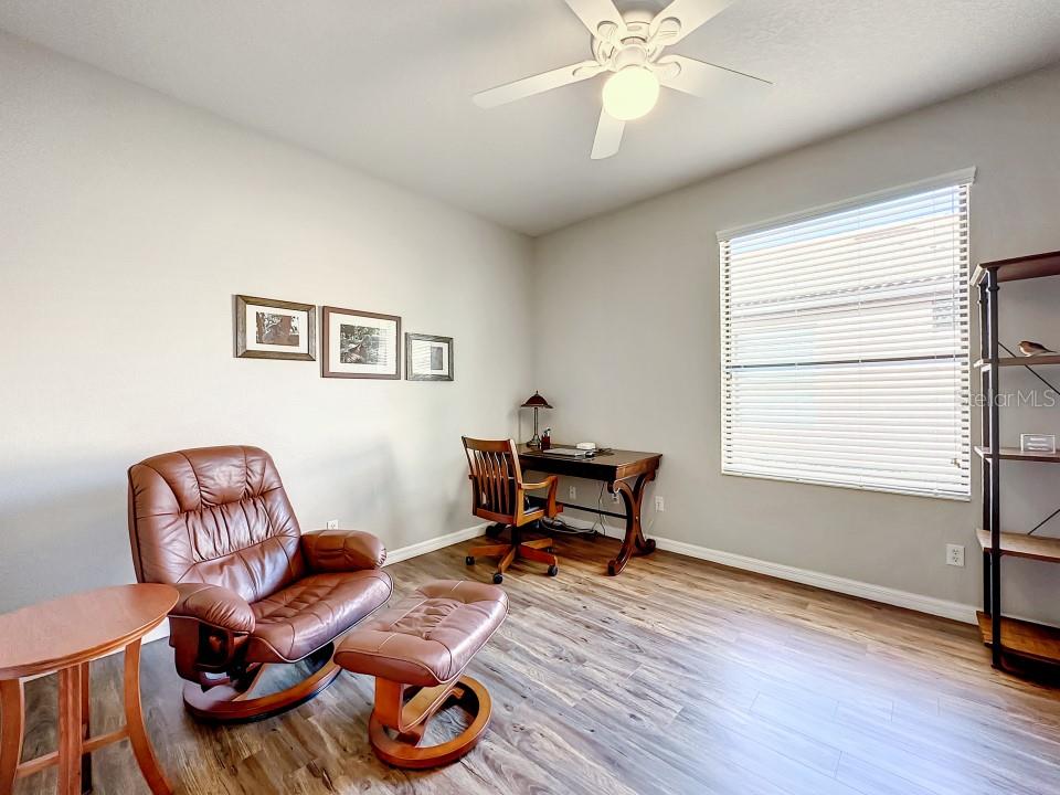 345 SILVER FALLS DR