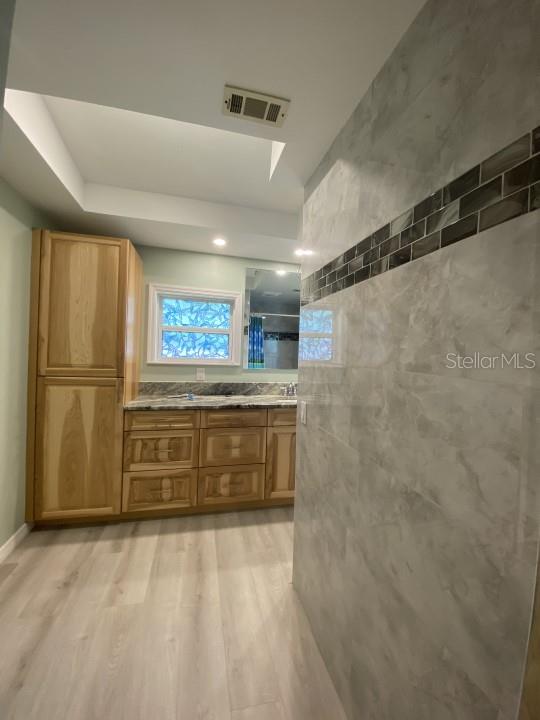 166 PINEWOOD TER #103