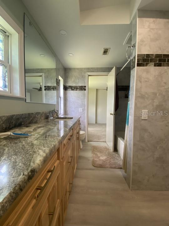 166 PINEWOOD TER #103