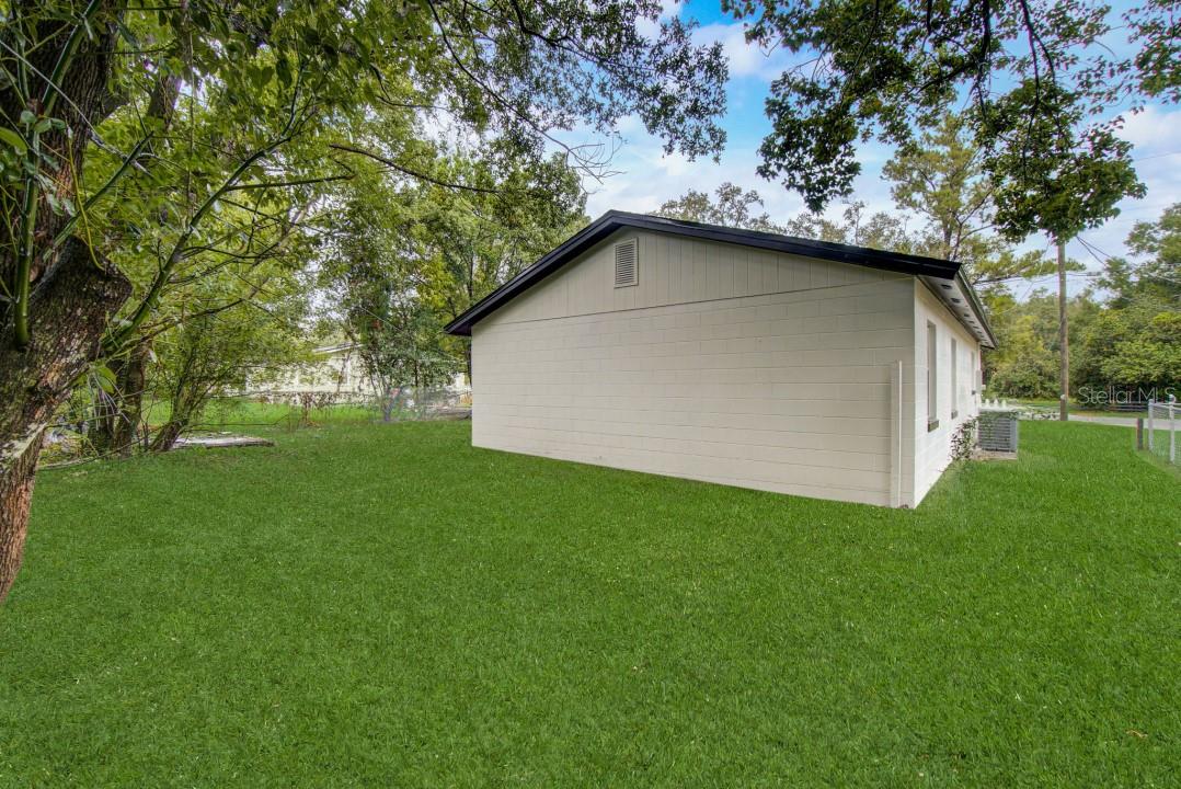 376 ORANGE AVE