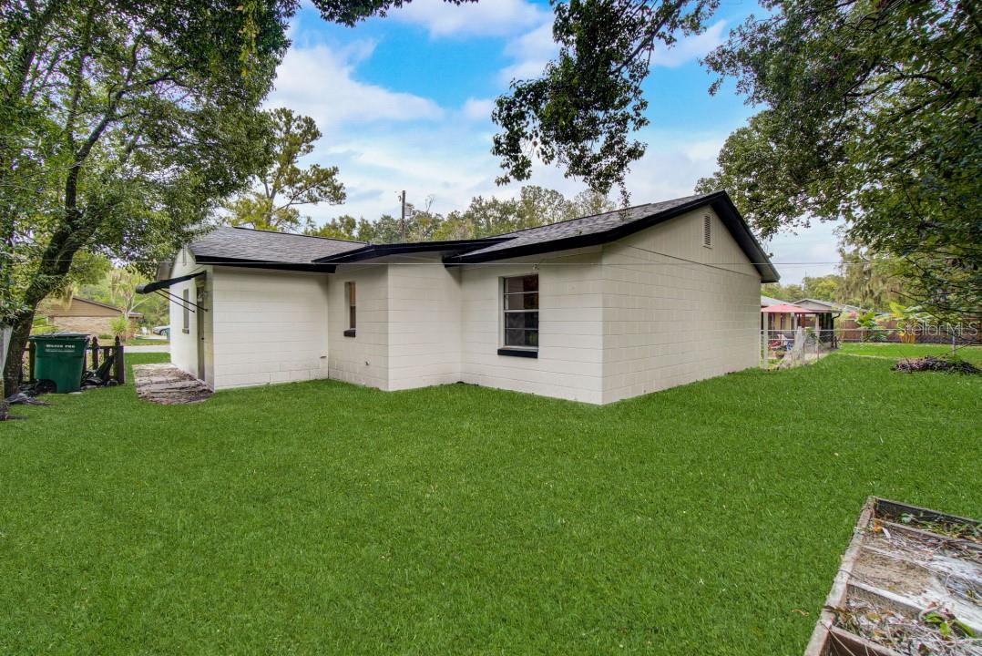 376 ORANGE AVE