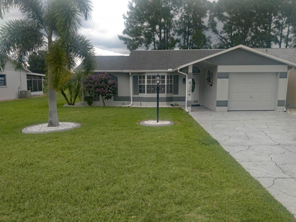 4124 VANTAGE CIR