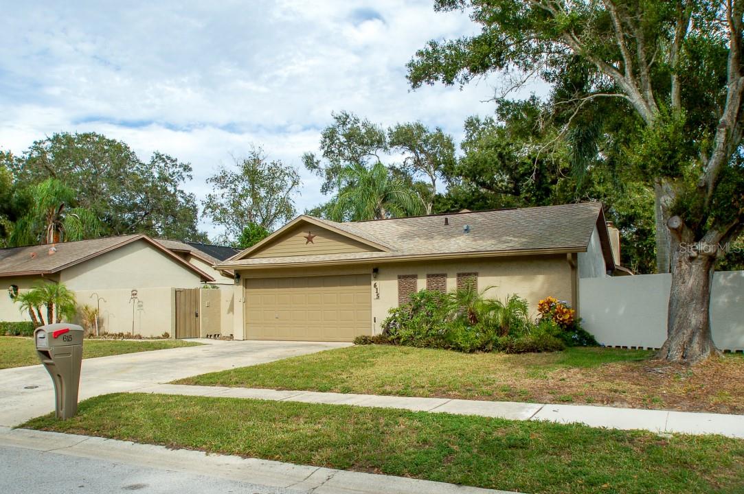 615 BONNIE BLVD